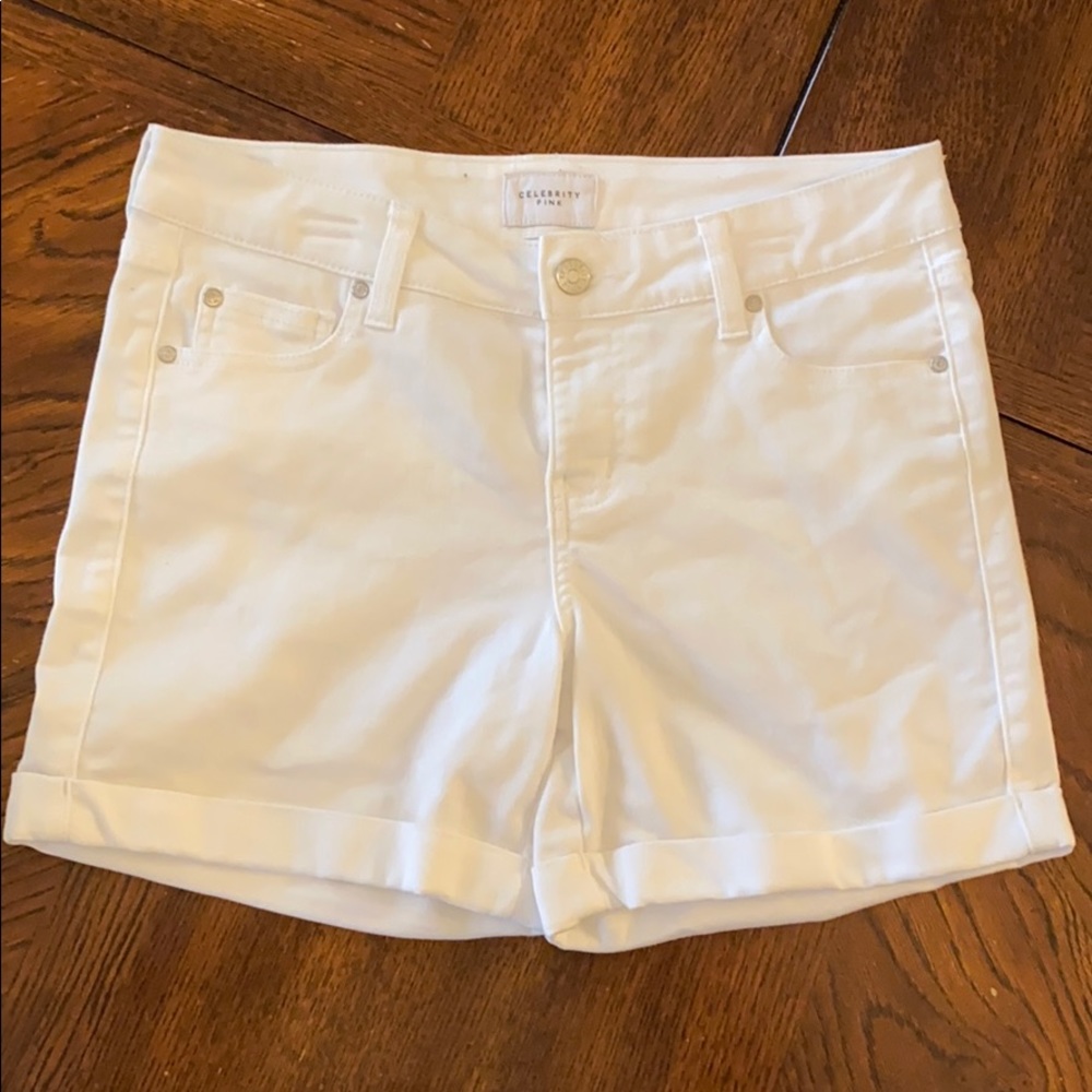 Celebrity Pink Shorts in White Size 5/27